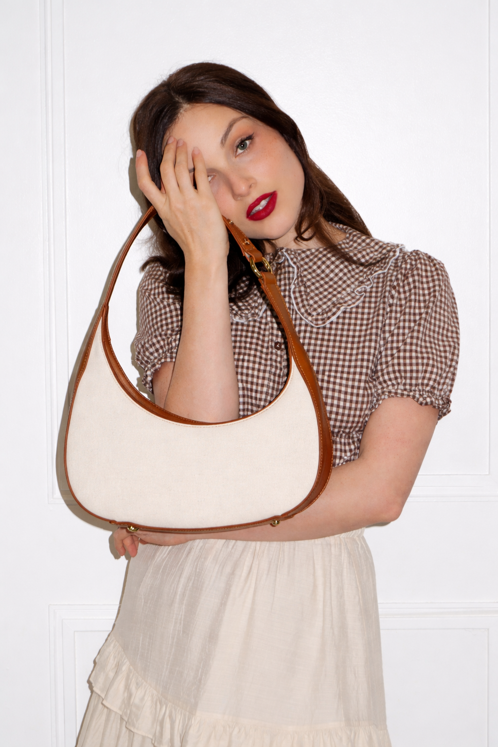 Elara Effortless Ease Canvas Shoulder Bag
